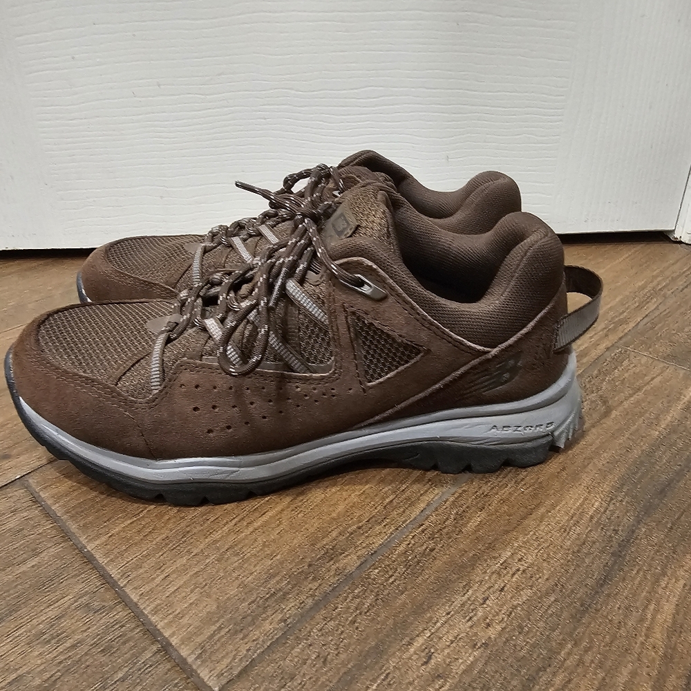 New Balance 669 Hiking Shoes Brown Mens 7.5 wide Gently Worn - Picture 2 of 8